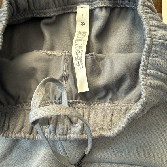 🆕 Lululemon Scuba Mid Rise Oversized Shorts 7” Graphic - Picture 14 of 16